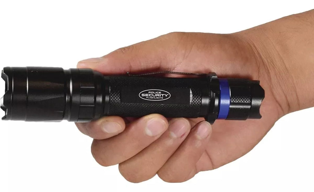 Linterna LED Táctica Recargable | Alta Potencia con Zoom y Cono de Emergencia SOS